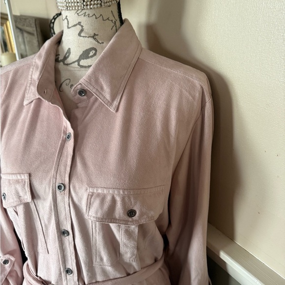 Women's Pink Blush Suede Belted High N Low Button Down Collar Dress 159.00 - Picture 7 of 10